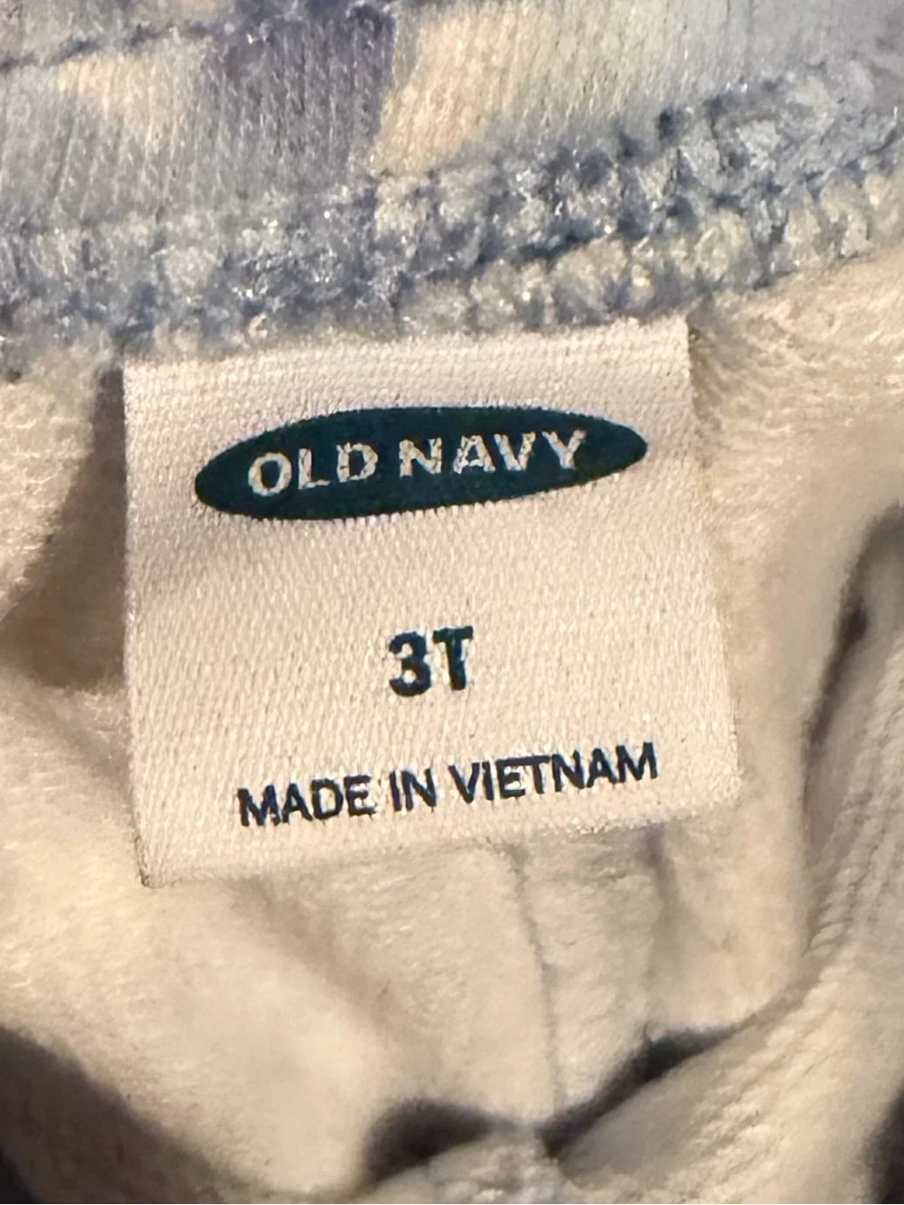 Kids old navy shorts size 3T